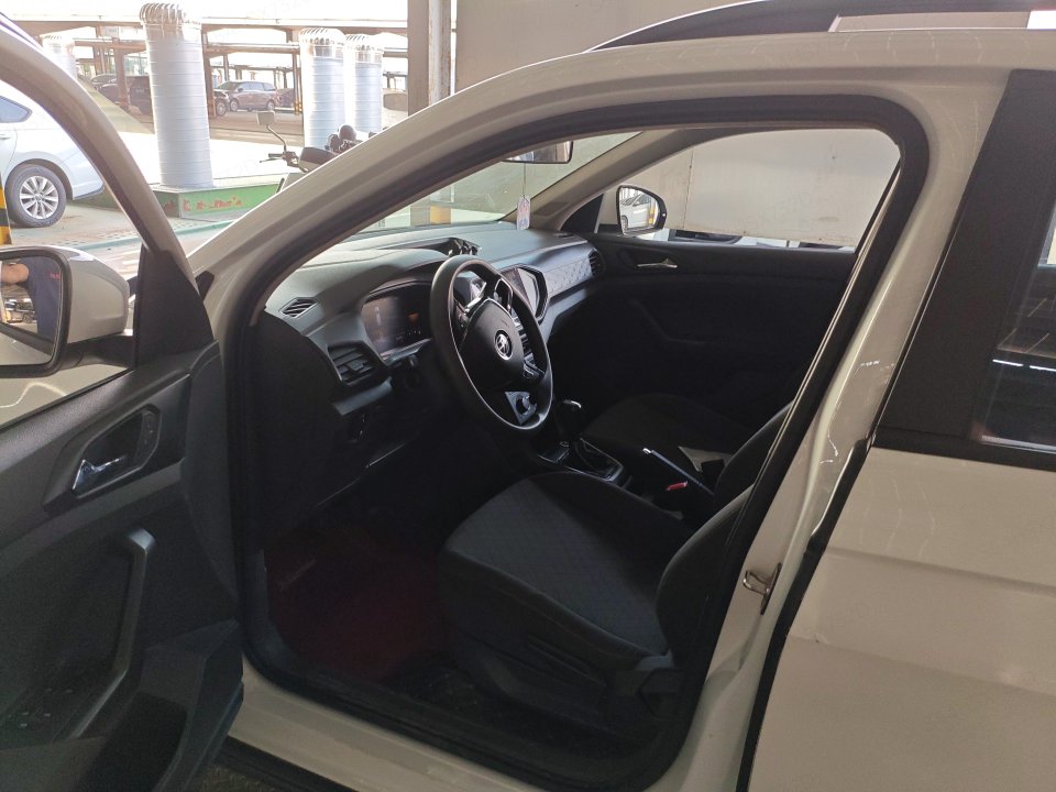 Volkswagen T-Cross 2023 #3 Volkswagen T-Cross 2023 صورة سيارة #3