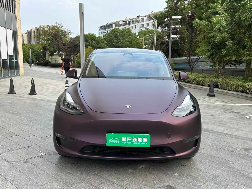Tesla Model Y 2023 #2 Tesla Model Y 2023 car image #2