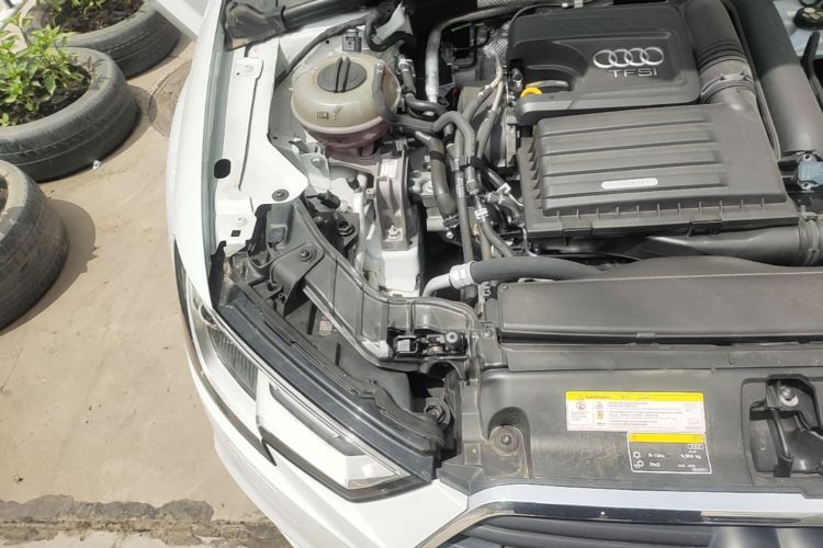 Audi A3 2018 صورة سيارة #23
