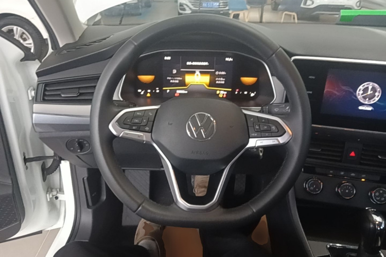 Volkswagen Bora 2024 #11 Volkswagen Bora 2024 صورة سيارة #11