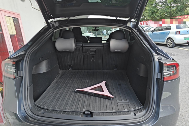 Tesla Model Y 2022 #19 Tesla Model Y 2022 car image #19