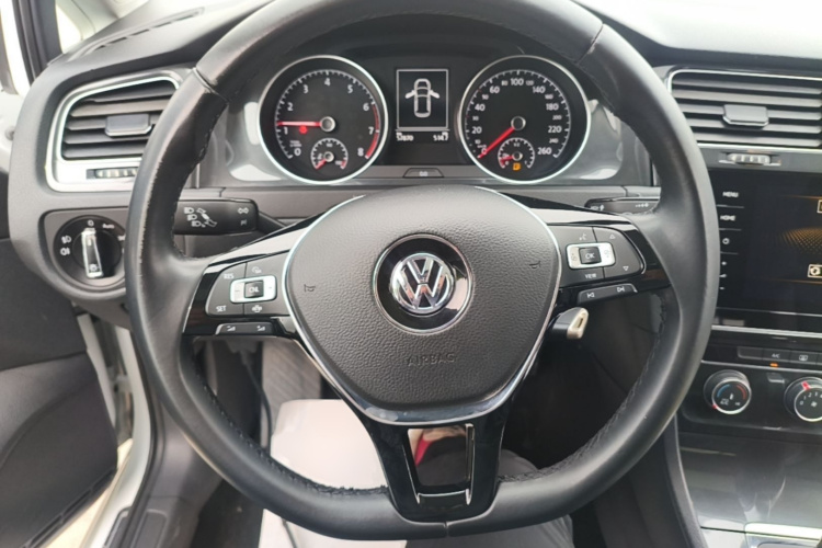 Volkswagen Golf 2020 #11 Volkswagen Golf 2020 car image #11