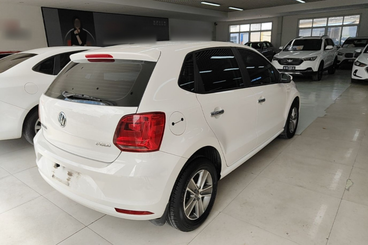Volkswagen Polo 2015 #7 Volkswagen Polo 2015 car image #7