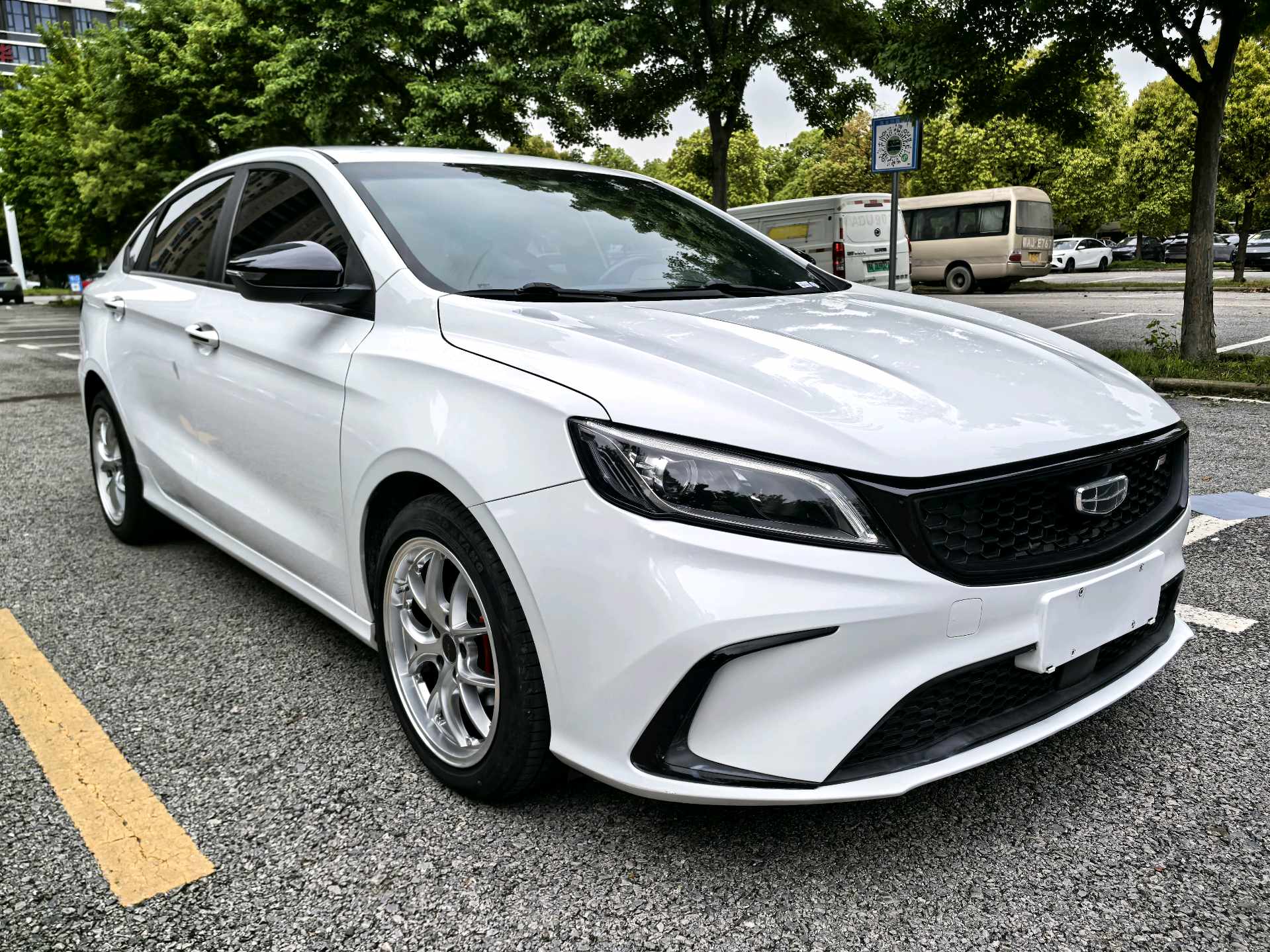 GEELY Binray 2021 image de voiture #3