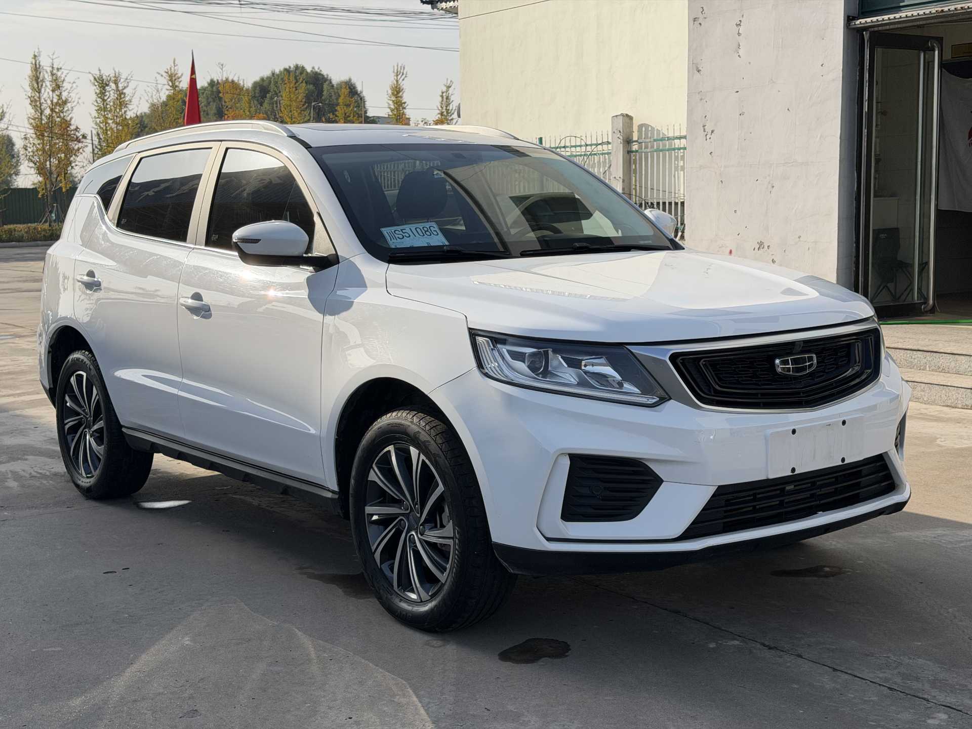 GEELY Vision X6 2020 car image #3