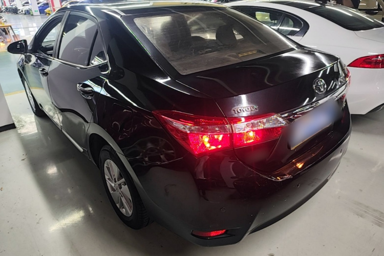 Toyota Corolla 2015 immagine di auto #7