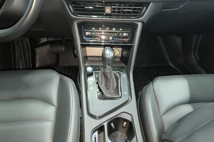 Volkswagen Tharu 2021 imagem de carro #14