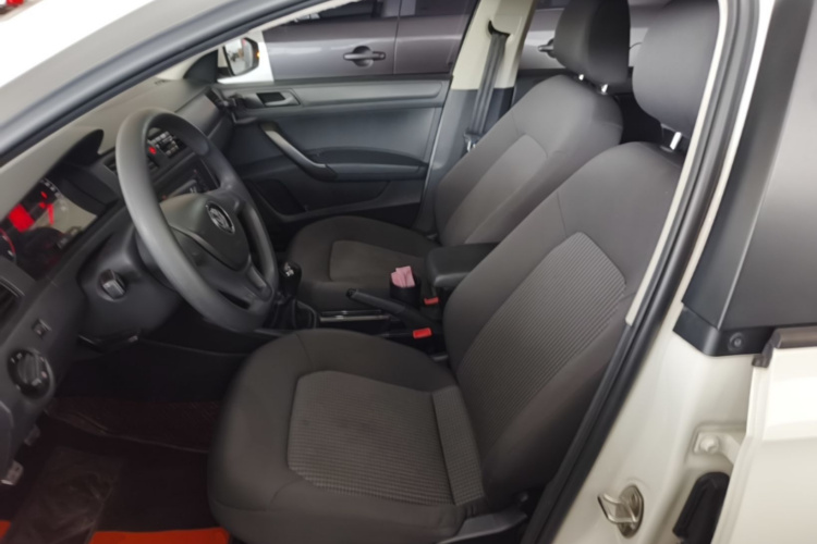 Volkswagen Santana 2018 car image #15