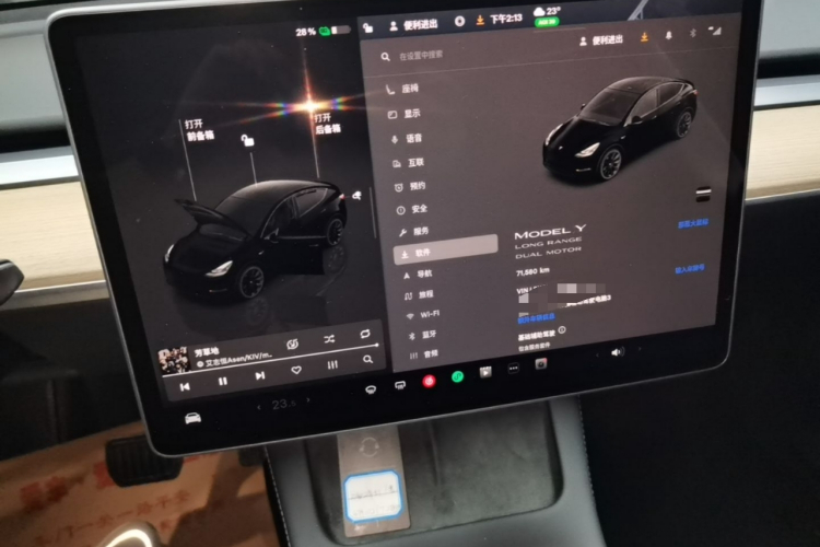 Tesla Model Y 2022 #13 Tesla Model Y 2022 car image #13