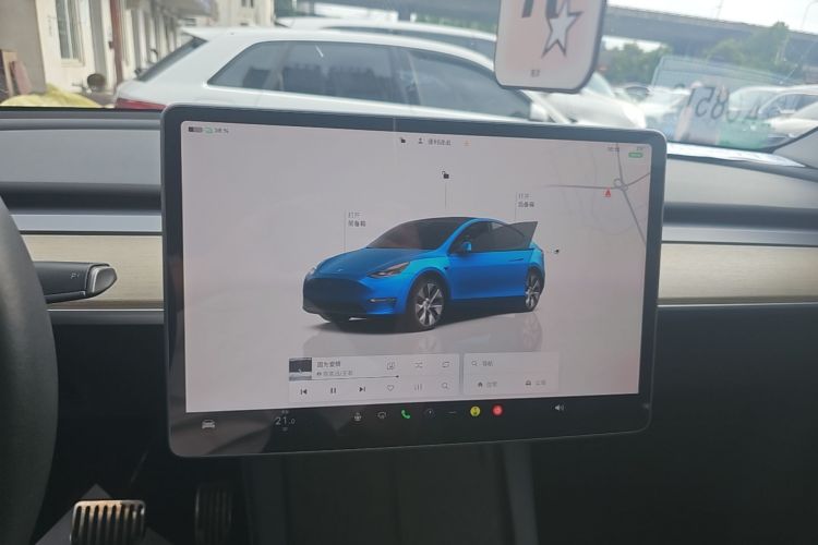 Tesla Model Y 2022 #17 Tesla Model Y 2022 car image #17