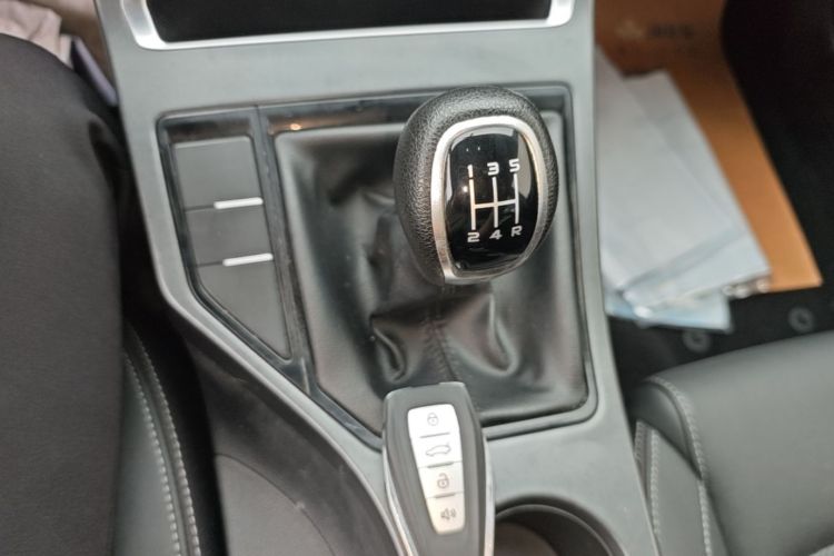 GEELY Emgrand 2020 #14 GEELY Emgrand 2020 car image #14
