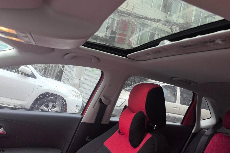 Volkswagen Polo 2016 car image #4
