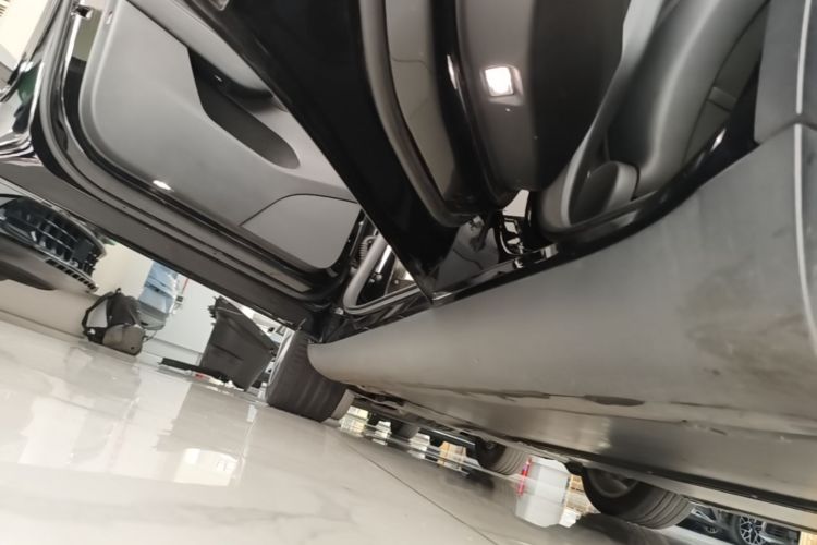 Tesla Model Y 2023 #27 Tesla Model Y 2023 car image #27