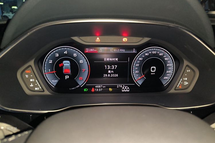 Audi Q3 2025 car image #13
