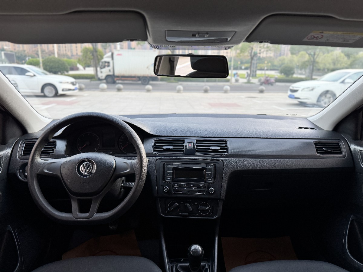 Volkswagen Santana 2020 car image #8