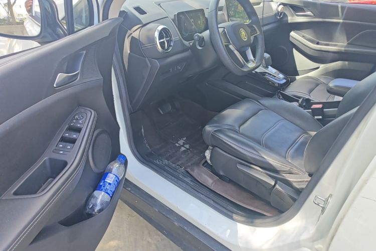 BYD Yuan New Energy 2020 #16 BYD Yuan New Energy 2020 изображение автомобиля #16