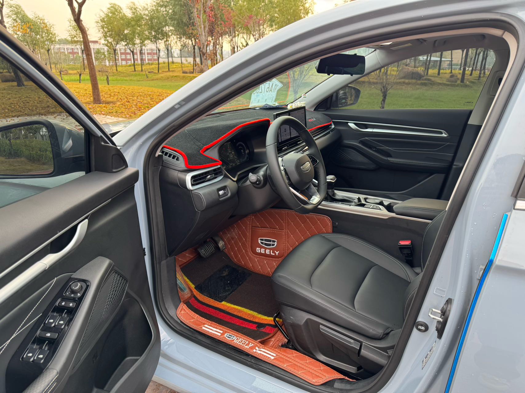 GEELY Emgrand 2025 immagine di auto #7