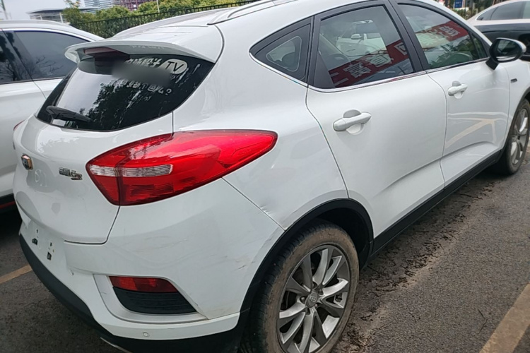 GEELY Emgrand GS 2016 صورة سيارة #7
