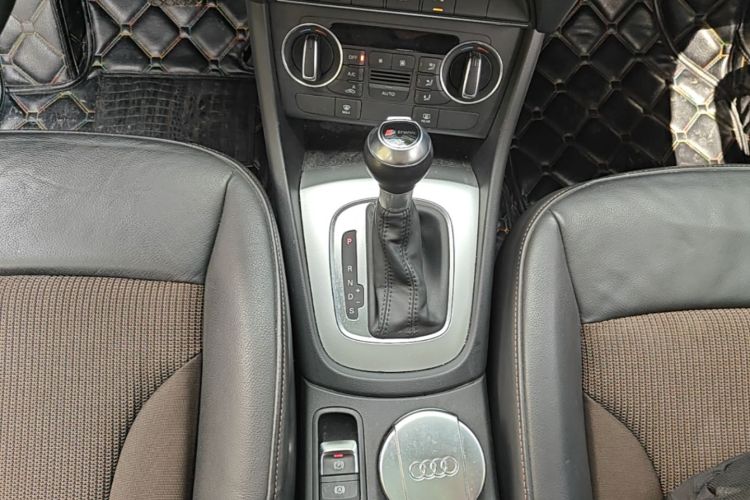 Audi Q3 2017 #14 Audi Q3 2017 car image #14