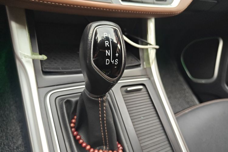 GEELY Vision X6 2019 car image #14