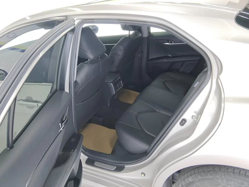 Toyota Camry 2022 car image #19