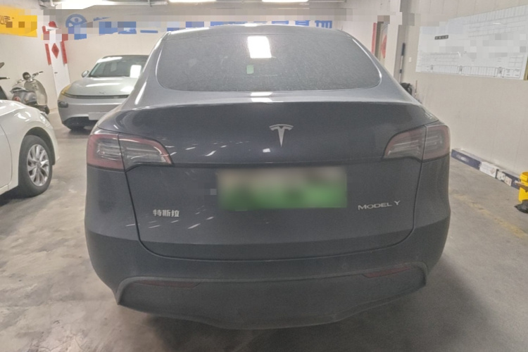 Tesla Model Y 2022 #6 Tesla Model Y 2022 car image #6