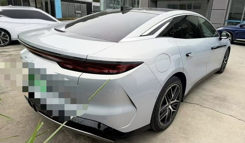 BYD HanL 2025 imagen de coche #4