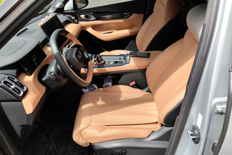 GEELY Boyue L 2025 صورة سيارة #19