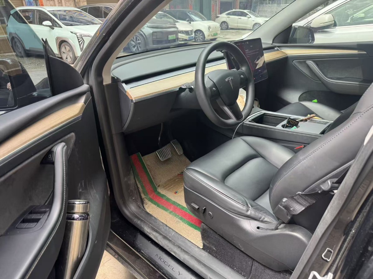 Tesla Model Y 2021 #4 Tesla Model Y 2021 car image #4