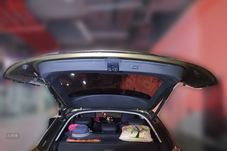 Audi Q3 2018 car image #21