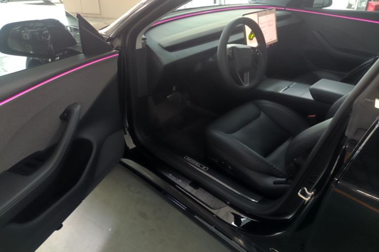Tesla Model 3 2024 #16 Tesla Model 3 2024 car image #16
