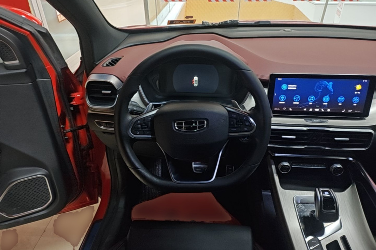 GEELY Coolray 2018 #15 GEELY Coolray 2018 car image #15