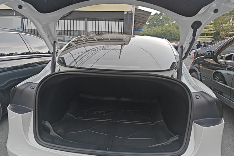 Tesla Model 3 2025 #19 Tesla Model 3 2025 car image #19