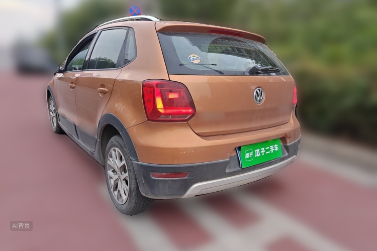 Volkswagen Polo 2015 car image #5