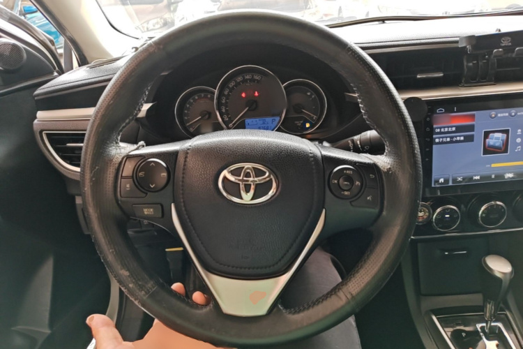 Toyota Corolla 2017 car image #11