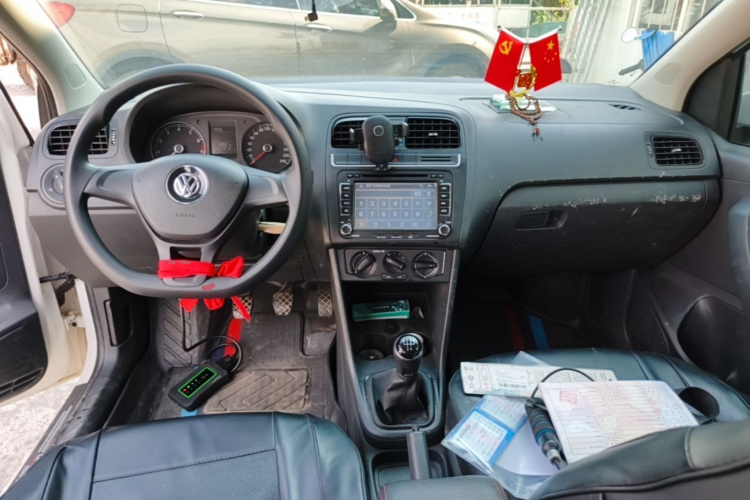Volkswagen Polo 2017 car image #10