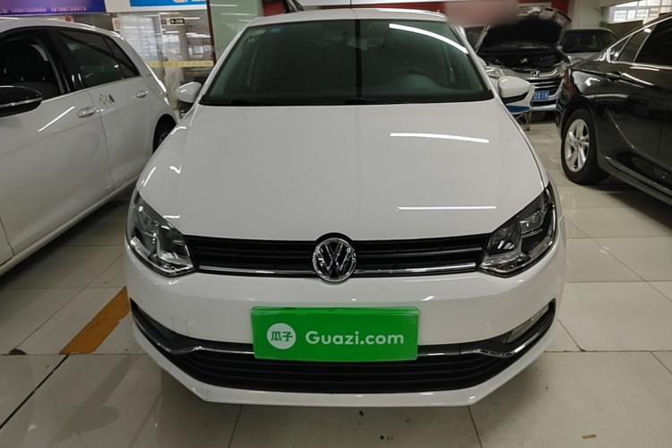 Volkswagen Polo 2017 car image #3