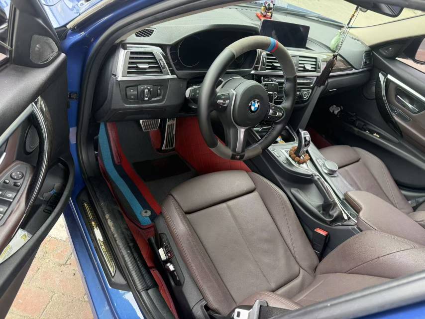 BMW 3 Series 2018 #2 BMW 3 Series 2018 car image #2