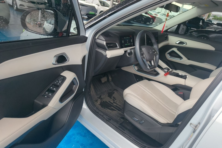 BYD YuanUP 2024 #16 BYD YuanUP 2024 car image #16
