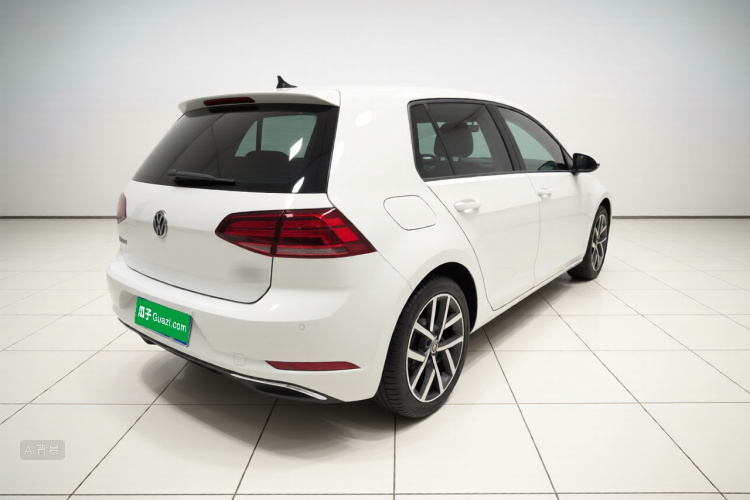 Volkswagen Golf 2020 car image #7