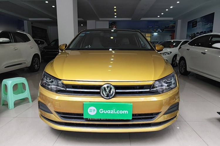 Volkswagen Polo 2019 car image #3