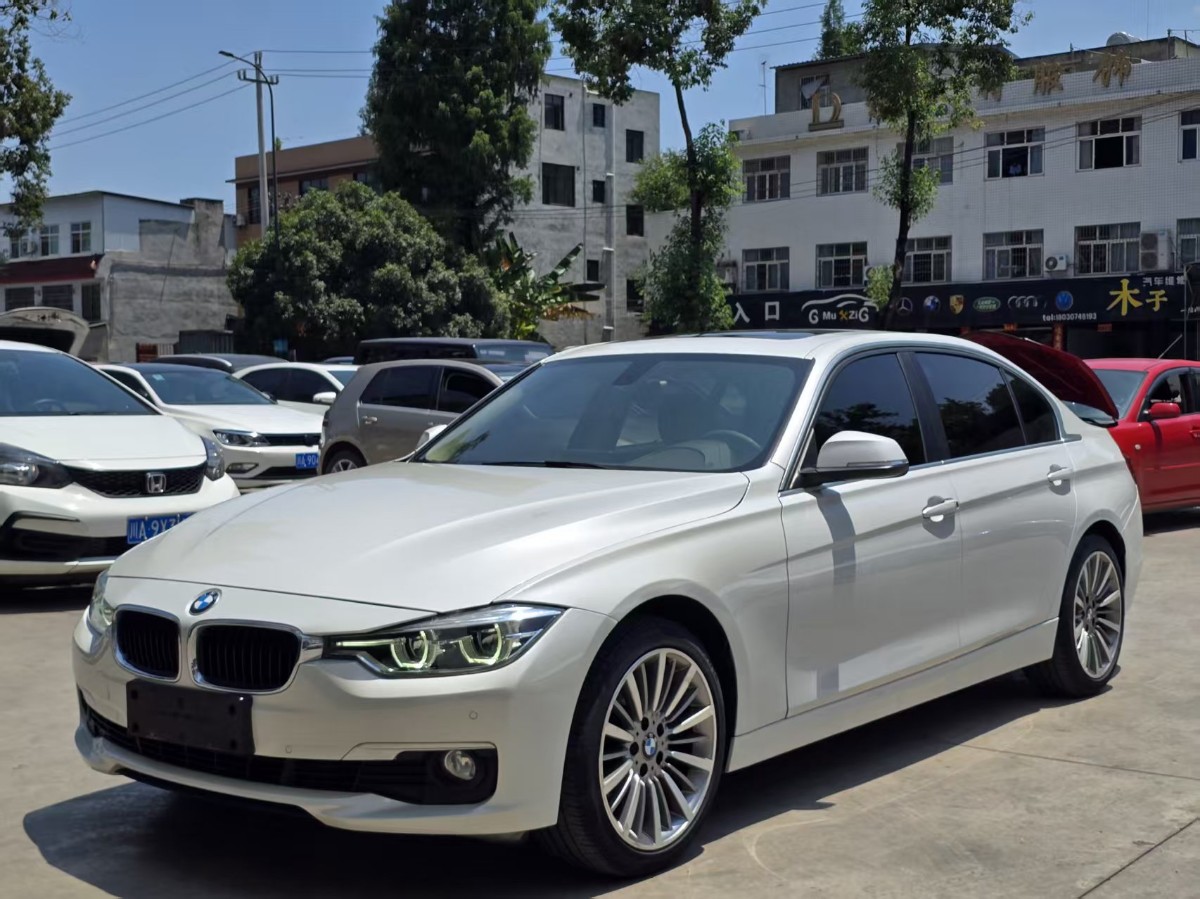 BMW 3 Series 2019 car image 