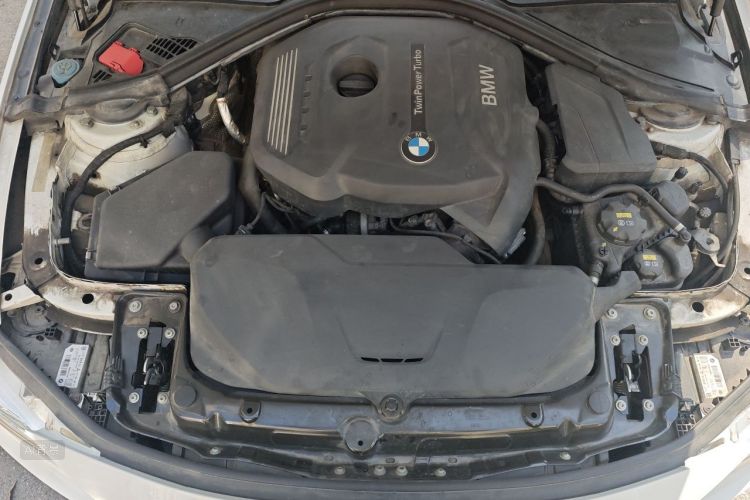 BMW 3 Series 2018 #22 BMW 3 Series 2018 car image #22