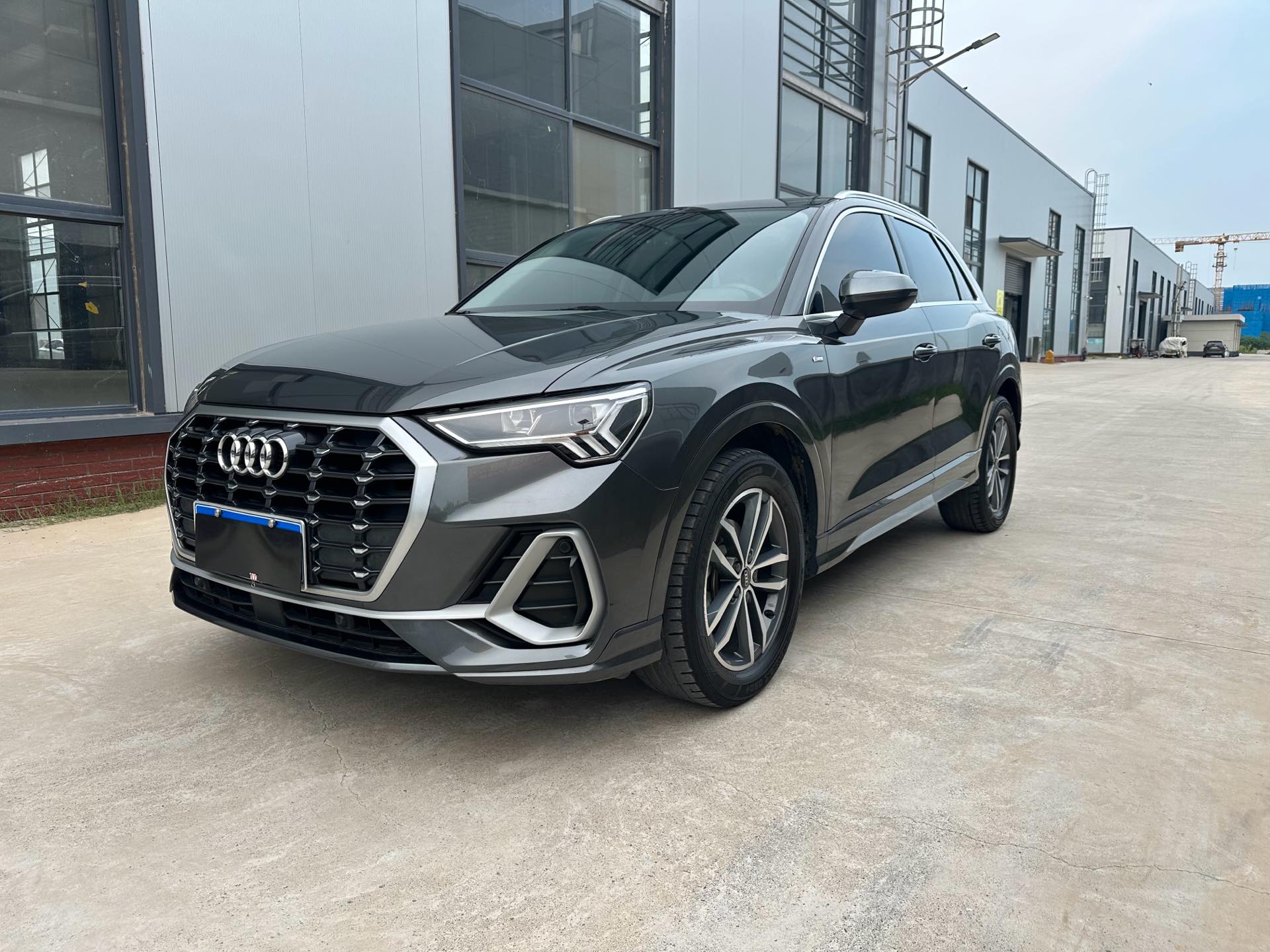 Audi Q3 2023 Audi Q3 2023 car image