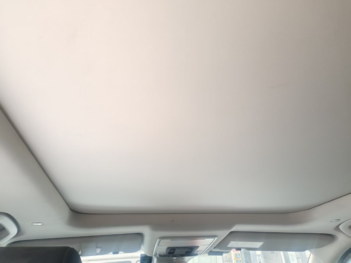 Honda CR-V 2023 car image #2