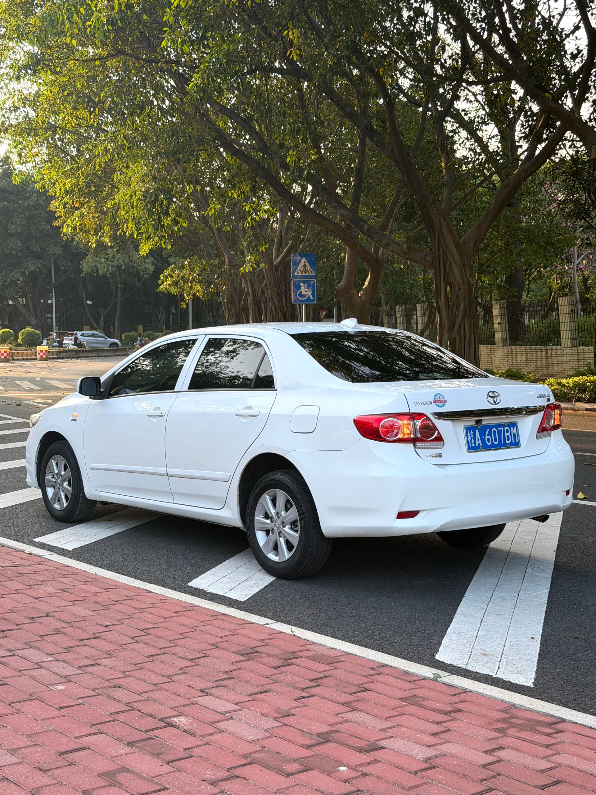 Toyota Corolla 2011 #7 Toyota Corolla 2011 car image #7