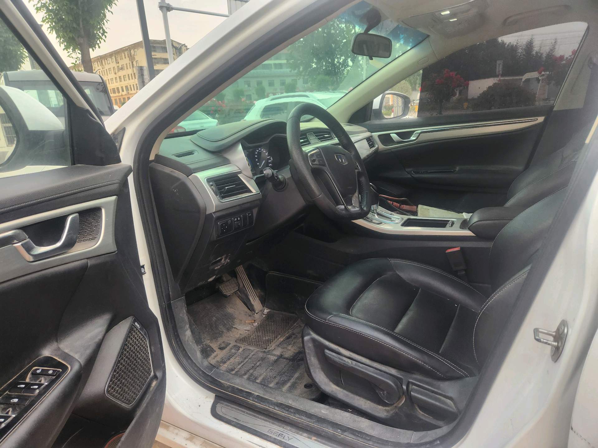 GEELY Emgrand 2017 car image #8