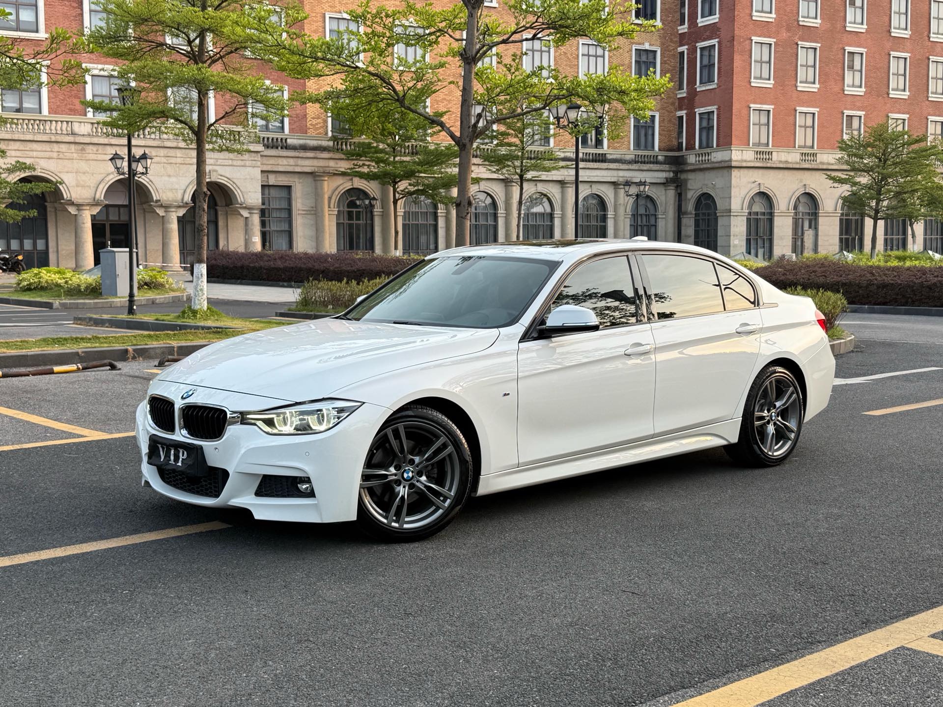 BMW 3 Series 2017 car image 
