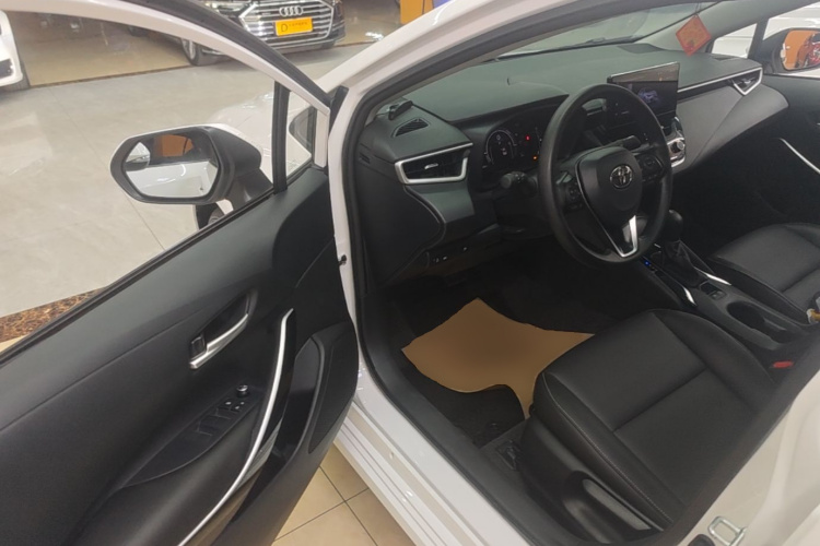 Toyota Corolla 2024 car image #16