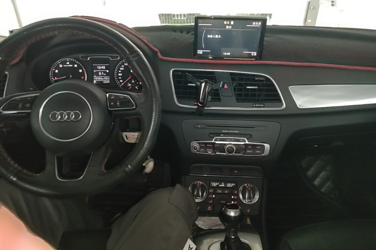 Audi Q3 2015 #11 Audi Q3 2015 car image #11
